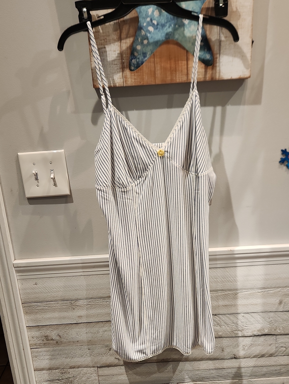 NWT Kacey Lee White Chemise w/Blue Pinstripes and Spaghetti Straps Sz L (12-14)